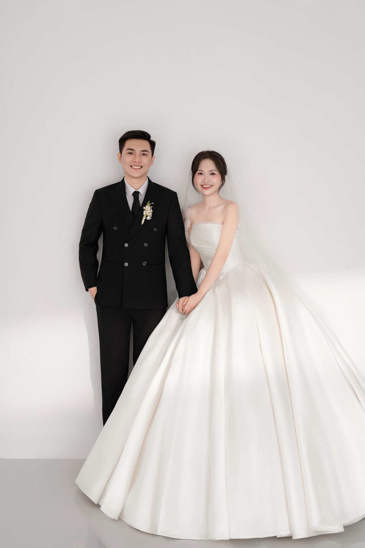 TÔ TƯỜNG – DIỆU LINH